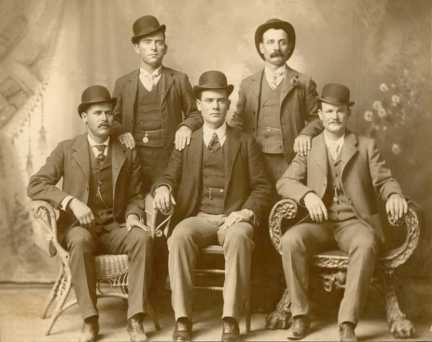 Front row left to right: Sundance Kid, Ben Kilpatrick, Butch Cassidy. Standing: Will 'News' Carver, Harvey 'Kid Curry' Logan.